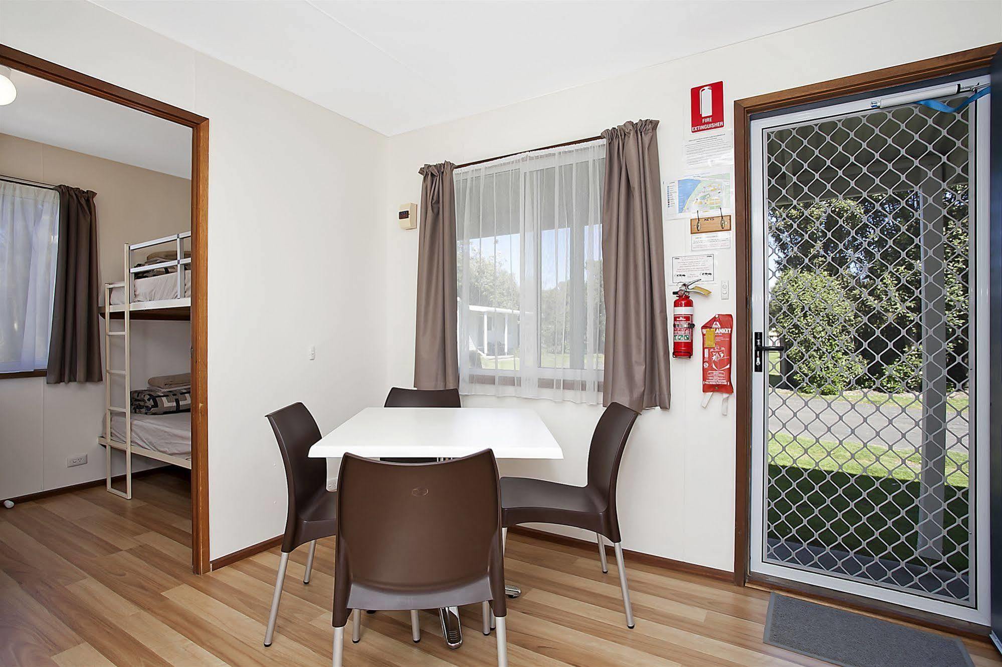 Great Ocean Road Tourist Park Hotell Peterborough Exteriör bild