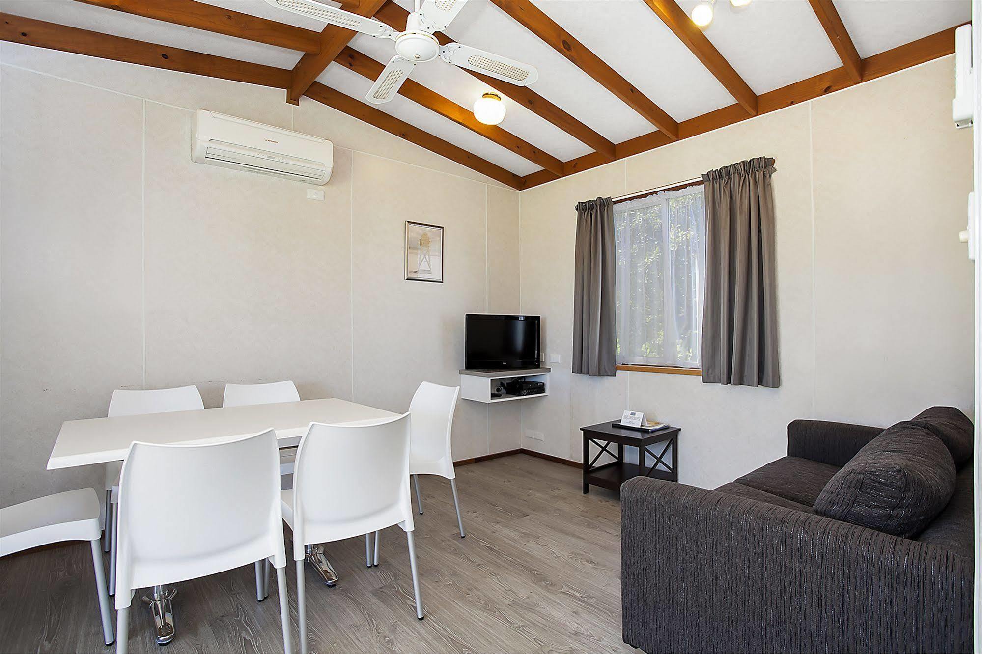 Great Ocean Road Tourist Park Hotell Peterborough Exteriör bild