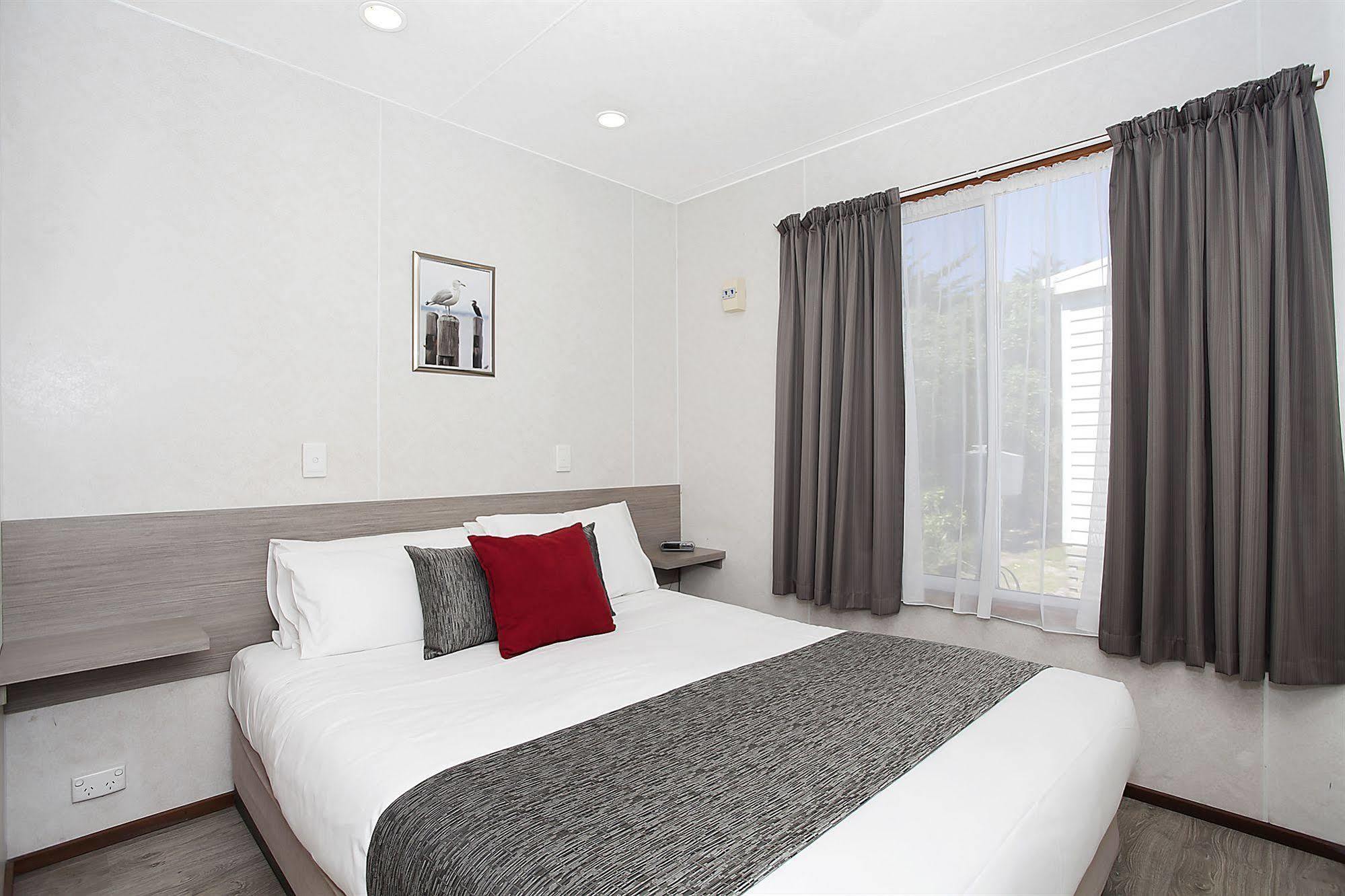 Great Ocean Road Tourist Park Hotell Peterborough Exteriör bild