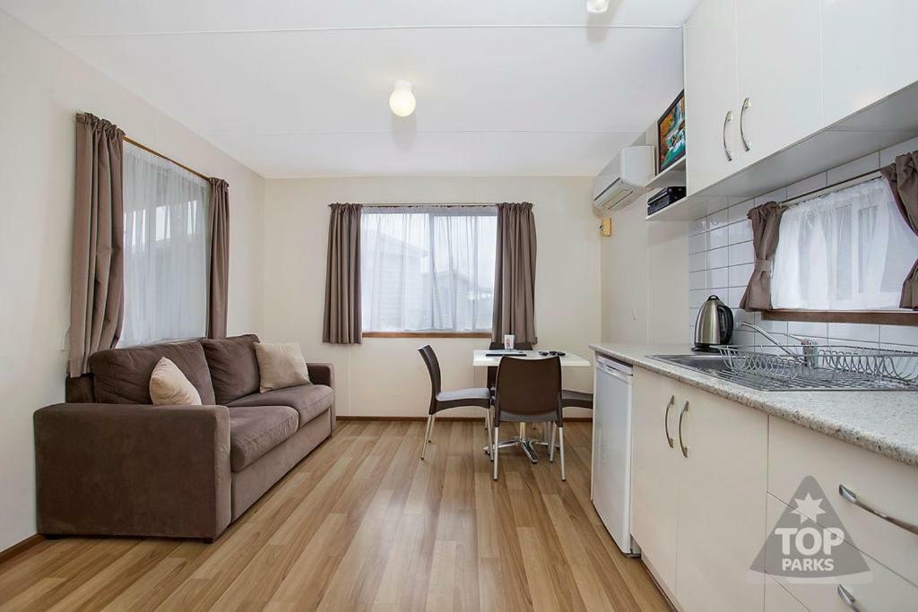 Great Ocean Road Tourist Park Hotell Peterborough Exteriör bild