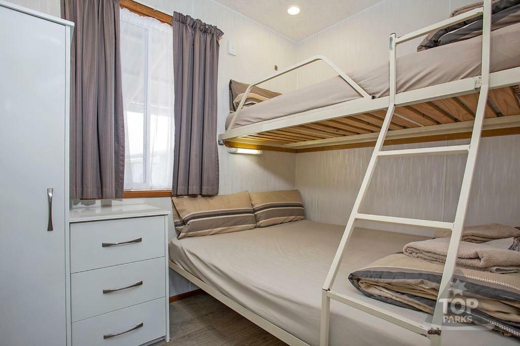 Great Ocean Road Tourist Park Hotell Peterborough Exteriör bild